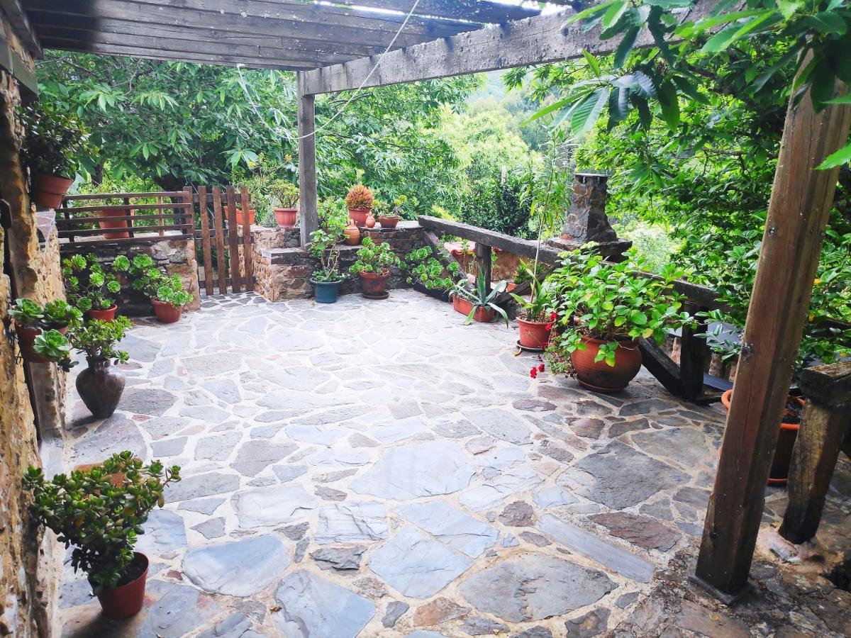 Casa Em Xisto Na Serra Da Lousa, Gondramaz Kültér fotó