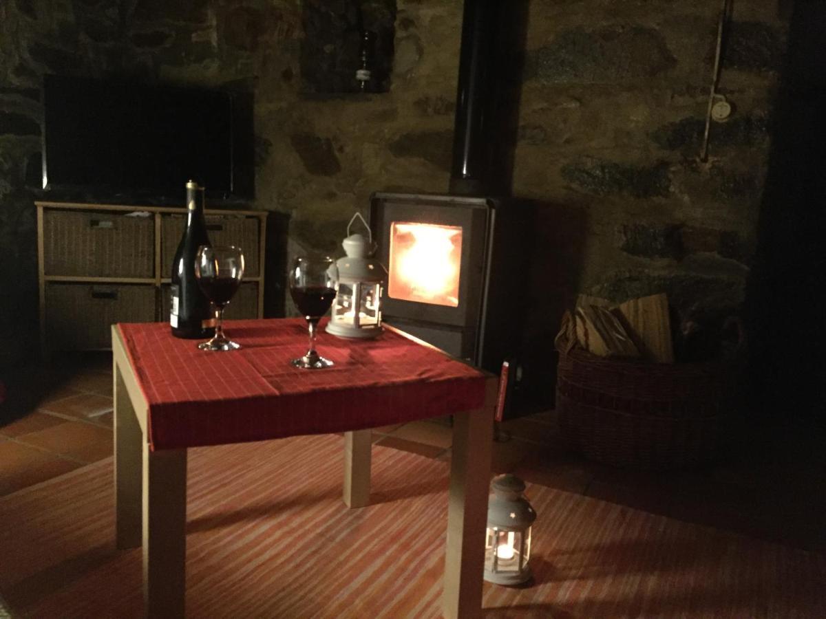 Casa Em Xisto Na Serra Da Lousa, Gondramaz Szoba fotó