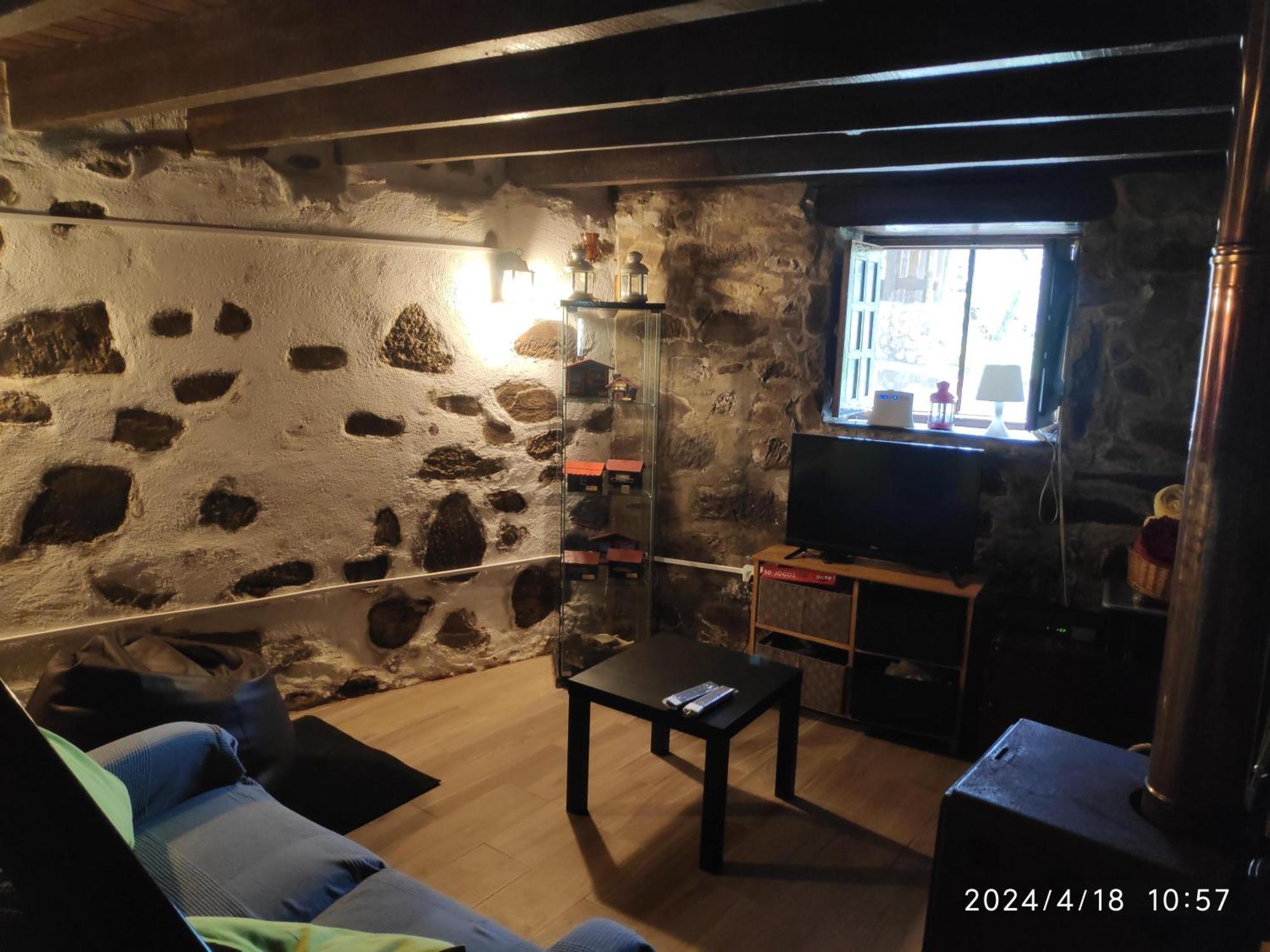 Casa Em Xisto Na Serra Da Lousa, Gondramaz Kültér fotó